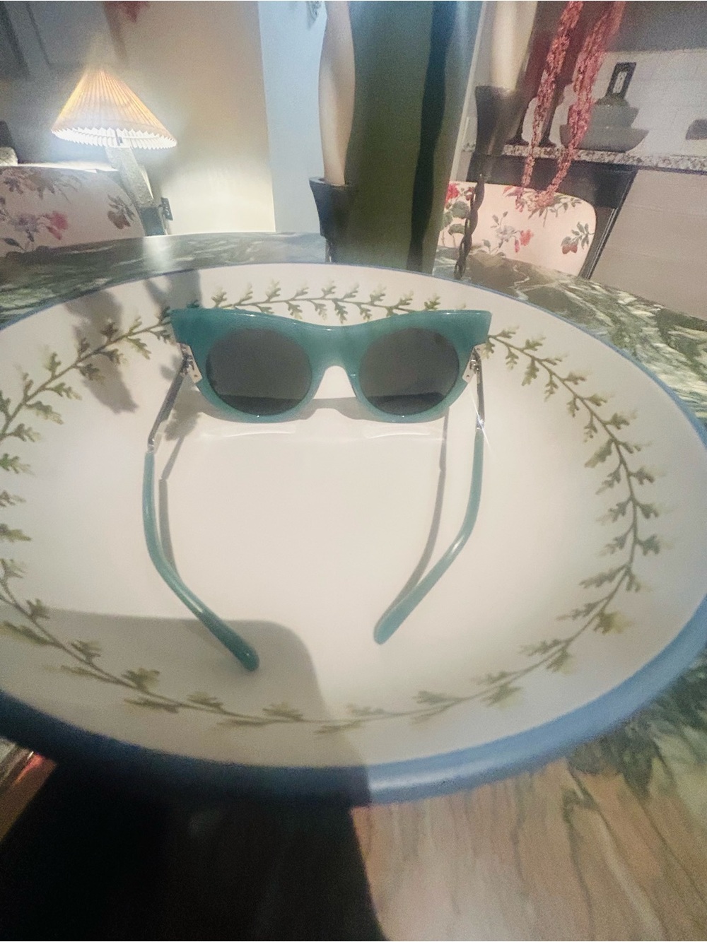 Cat-Eye Women’s Sunglasses - Stella McCartney + FREE  Sunglasses (you choose) 🕶️